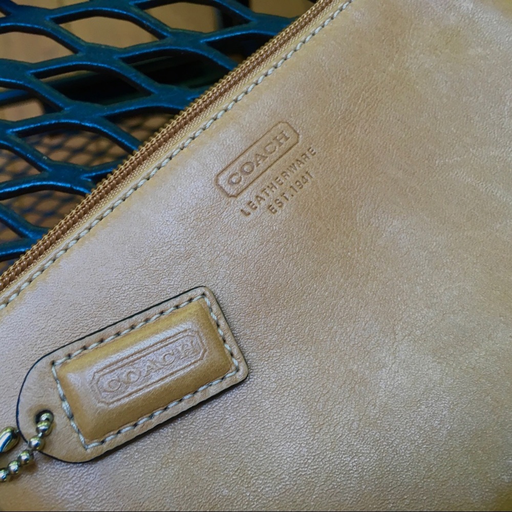 Coach All Leather Wristlet - Picture 2 of 5